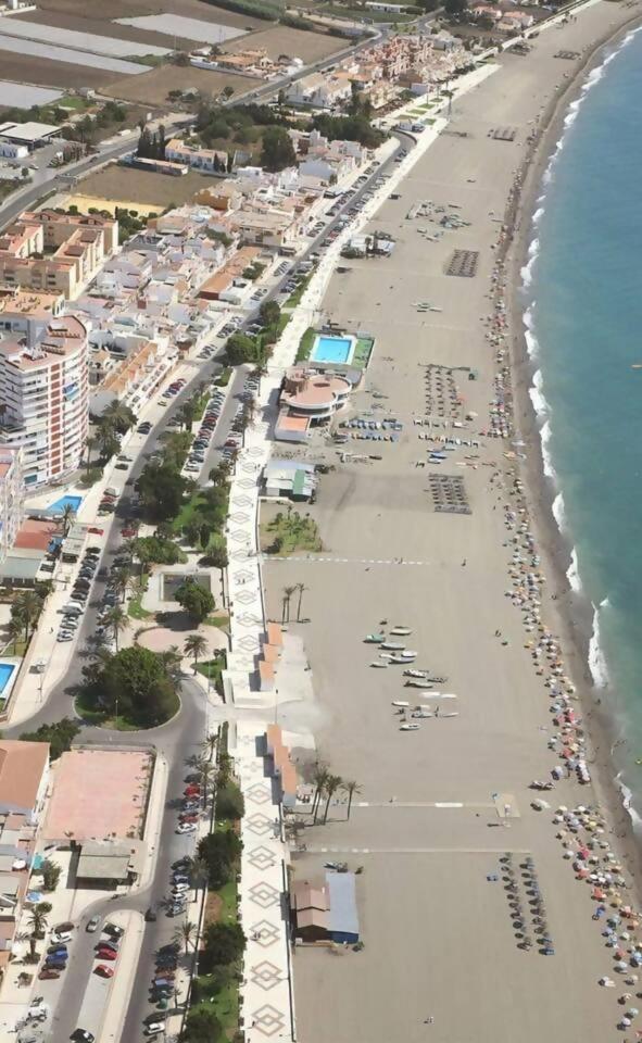 Fastastico Apto Torre Del Mar Parking Wi-Fi Dış mekan fotoğraf